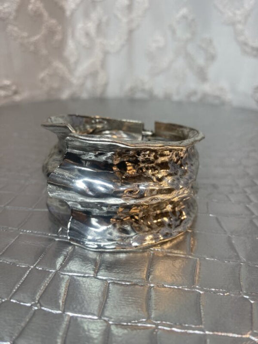 Silver Clam Shaped Bracelet