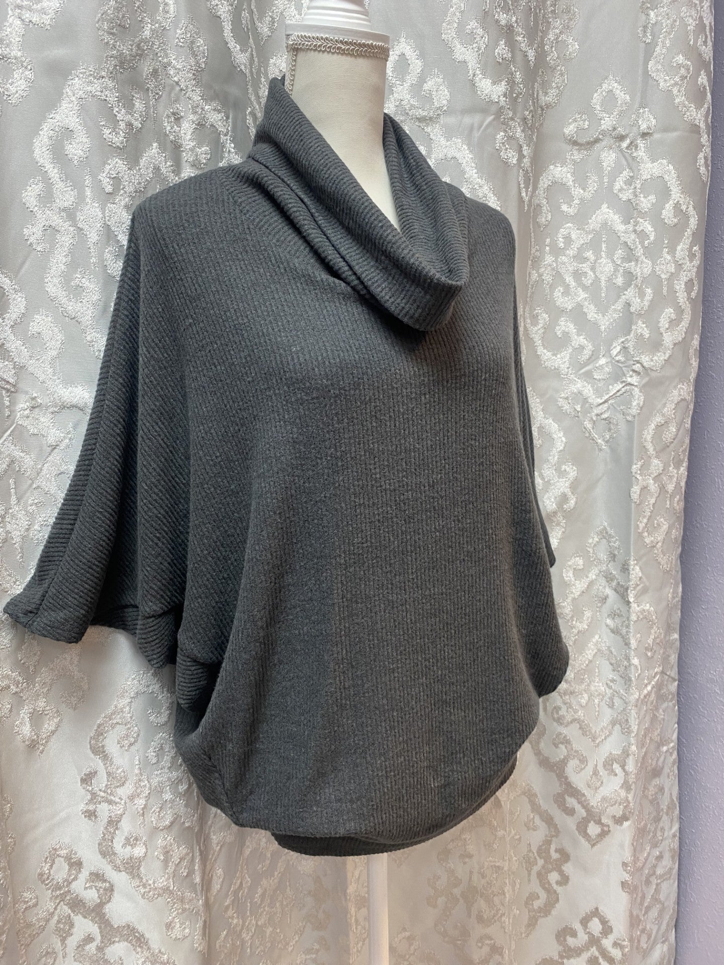 Brushed Rib Dolman Sleeve Top - Grey